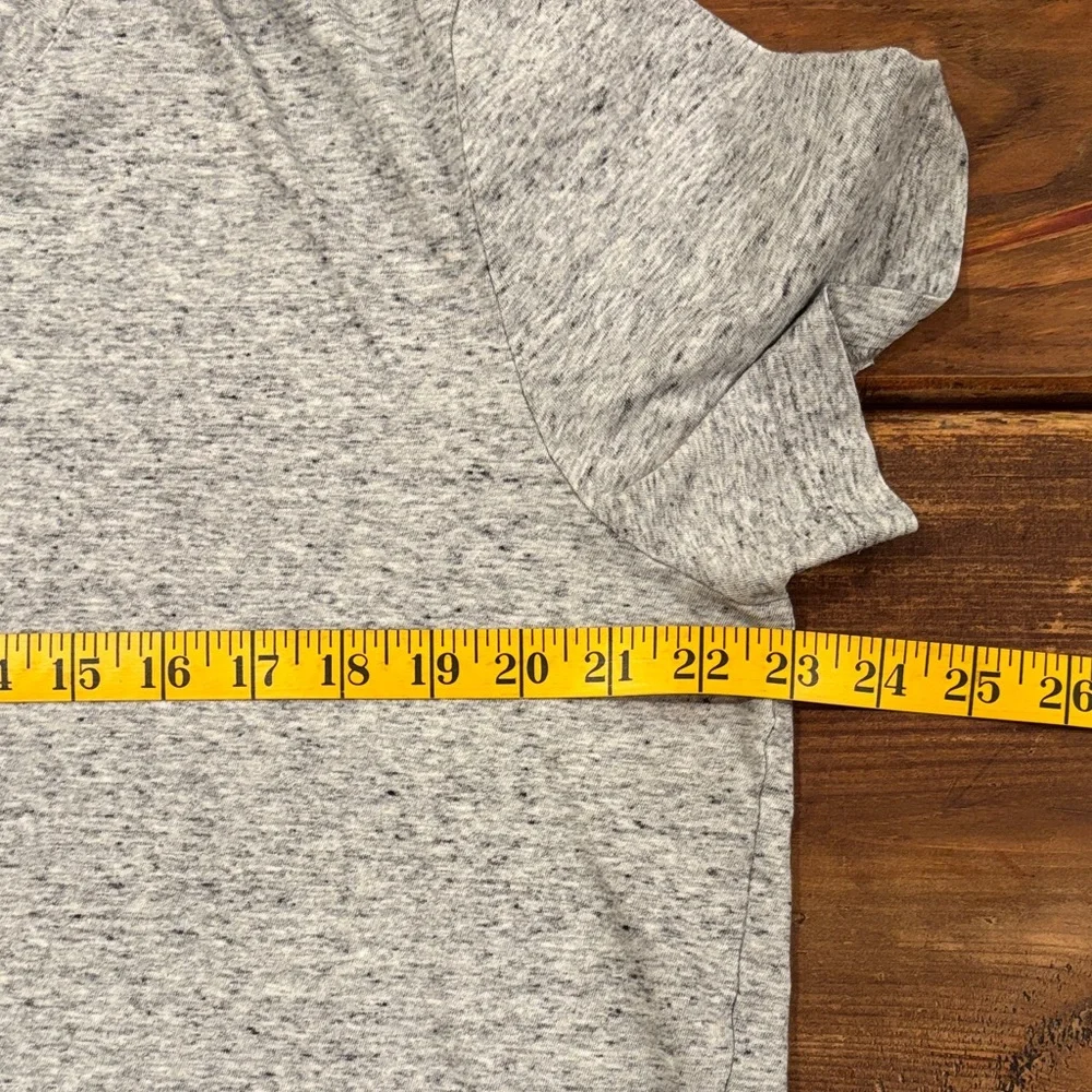 Banana Republic Soft Heather Gray Crewneck Tee Size XL